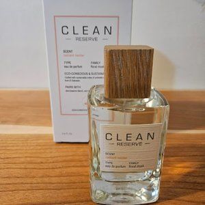 New in Box Bottle of Clean Reserve Radiant Nectar